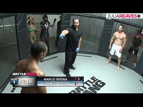 ❤️ Ultimate Fighter es folla a una noia número just després d'una baralla al ring ❌ Vídeo sexual a nosaltres